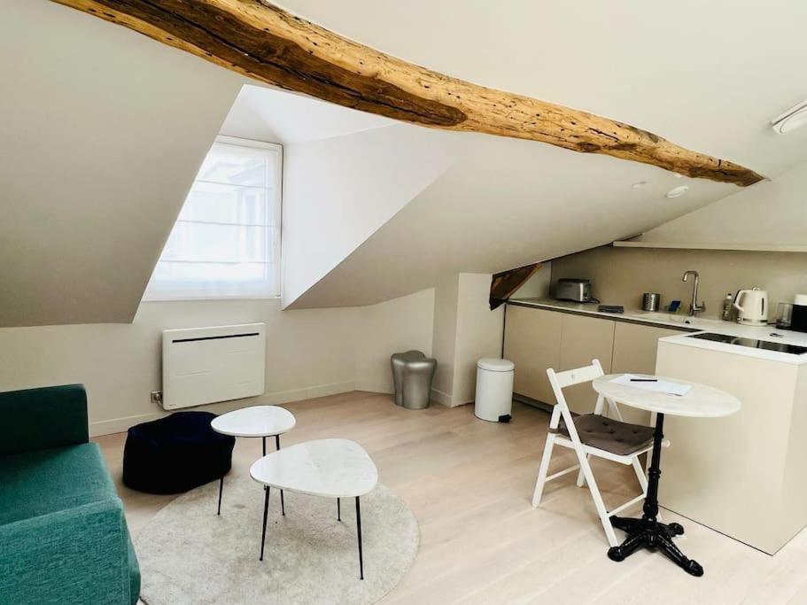 Le Stayparis - Au Coeur Du Marais Parigi
